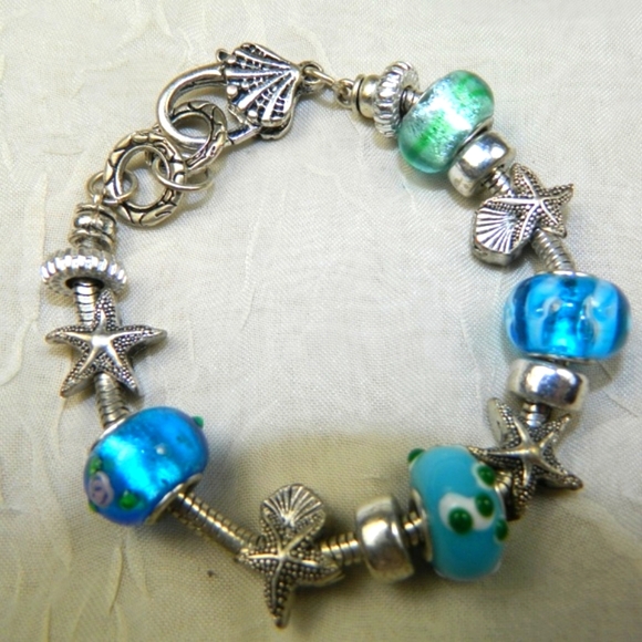 Sterling Silver Bracelet Charm Starfish Blue Glass Coastal Beachy - Picture 1 of 6